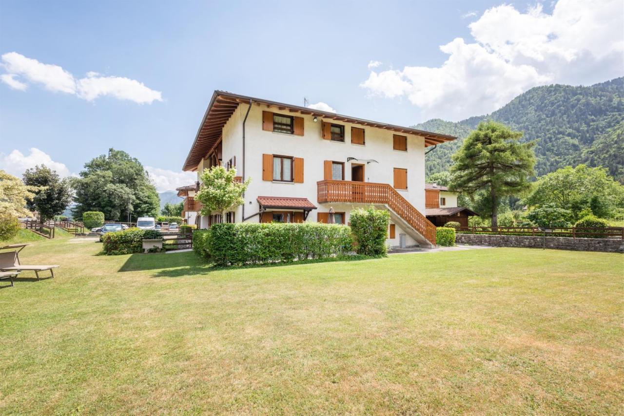 Casa Lucia Lejlighed Pieve di Ledro Eksteriør billede