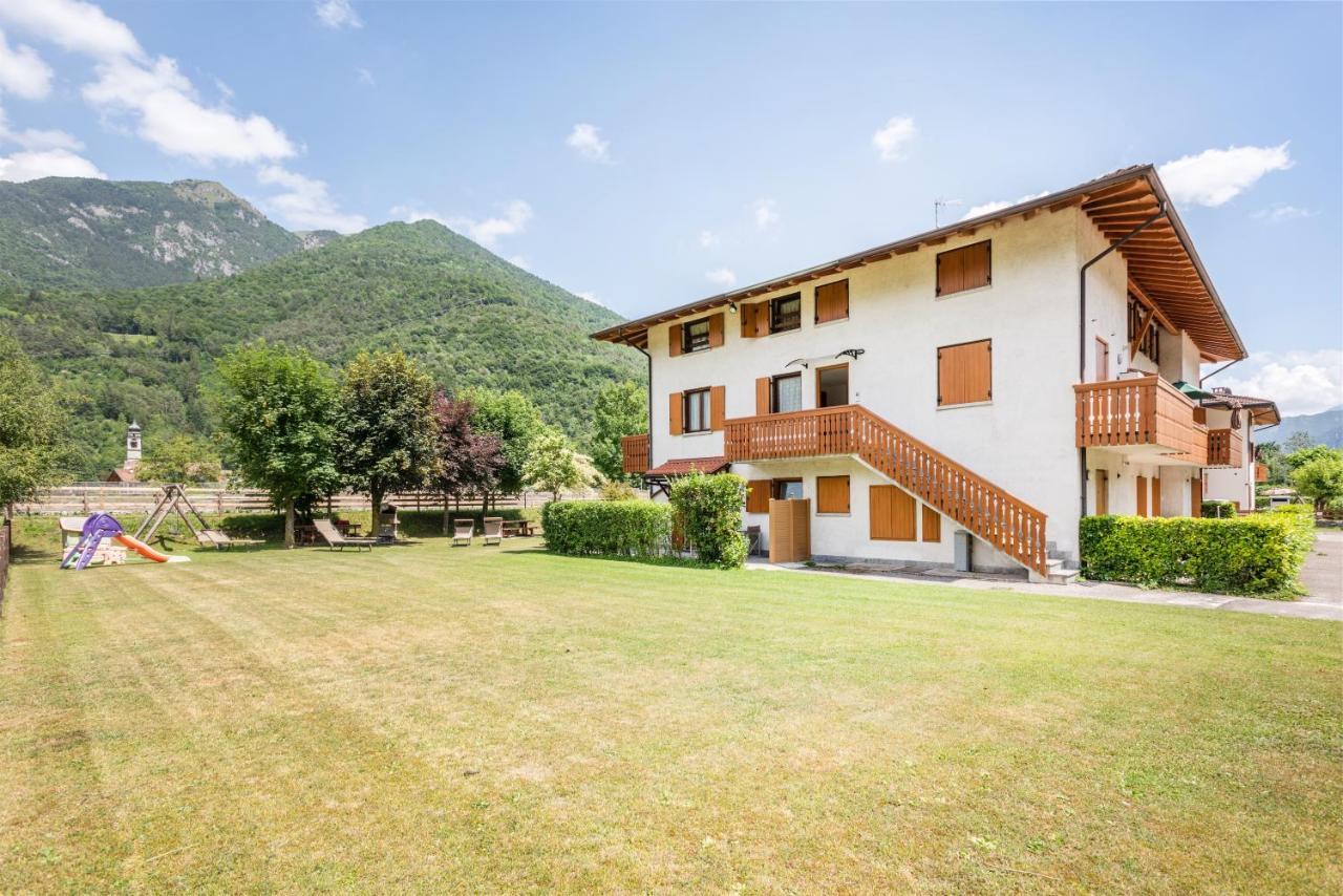 Casa Lucia Lejlighed Pieve di Ledro Eksteriør billede